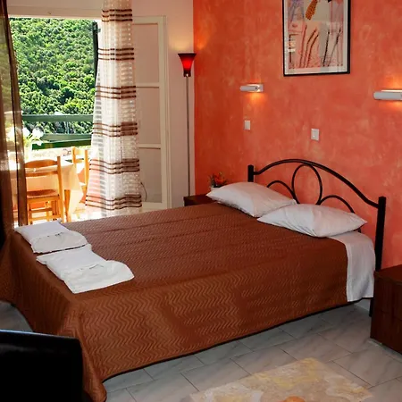 Lägenhet Kiki Paleokastritsa